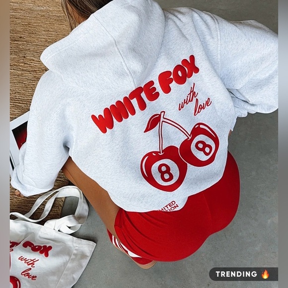 White Fox With Love in the Moment Oversized Hoodie Grey Merle- S/M- NWT - Picture 2 of 5